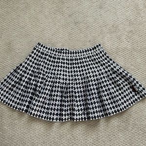 Nike pleated mini tennis skirt size large